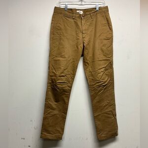 Taylor Stitch Slim Chino in British Khaki